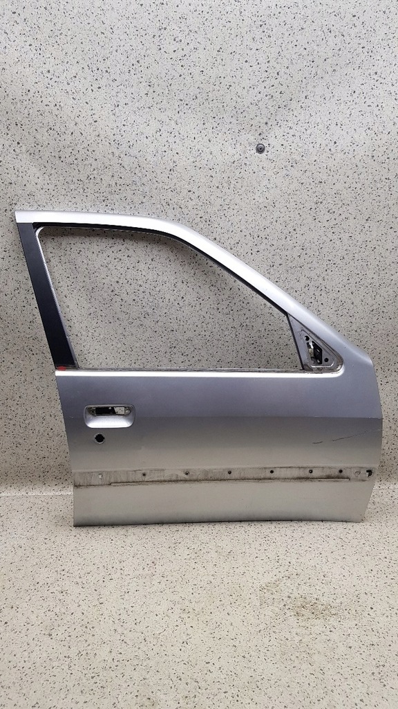 фото №1, Дверь правый перед передние peugeot 306