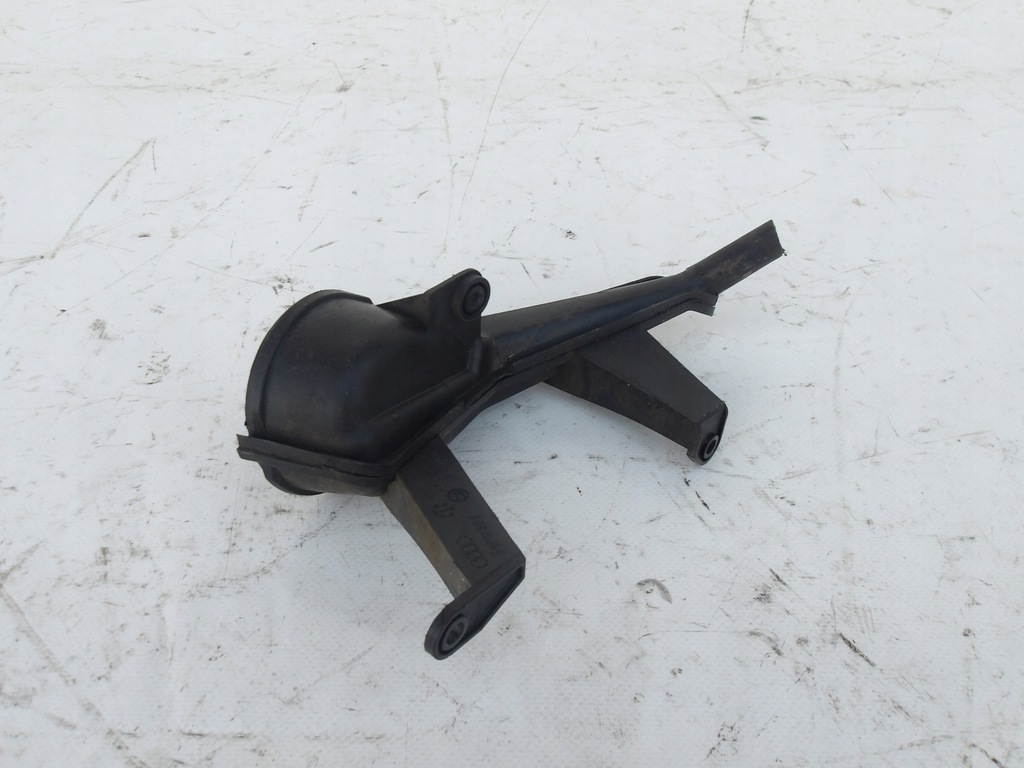 фото №1, Audi a6 c5 слив кондиционера 4b1260113a