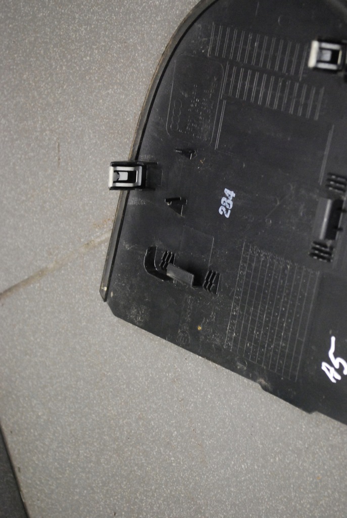 фото №6, Заглушка консолі права audi a4 b8 8k0857086b