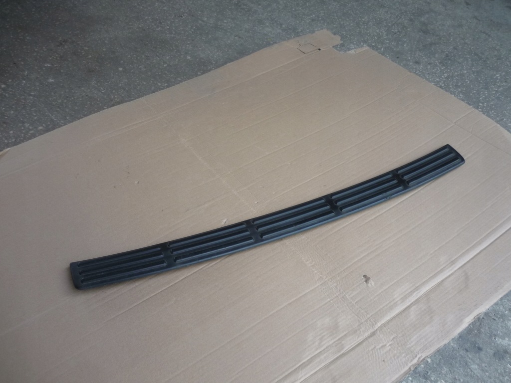 фото №1, Молдинг накладка бампера задняя kia sorento i 2002-2009