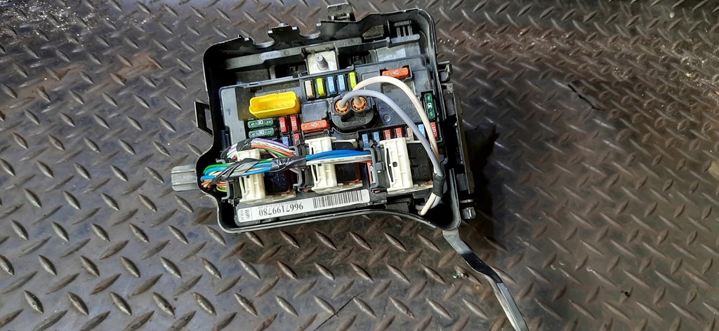 фото №1, Коробка модуль bsm 1.6 hdi c3 ii 9657287180