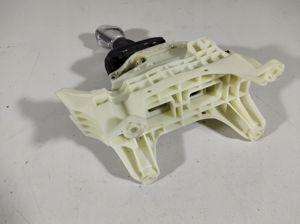 фото №10, Hyundai ioniq 17r- выборщик домкрат передач uk