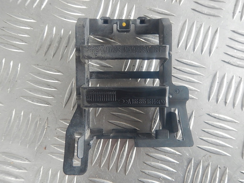 фото №1, Mercedes gl amg 166 w166 x166 праве кронштейн радара a1668851614 оригінал