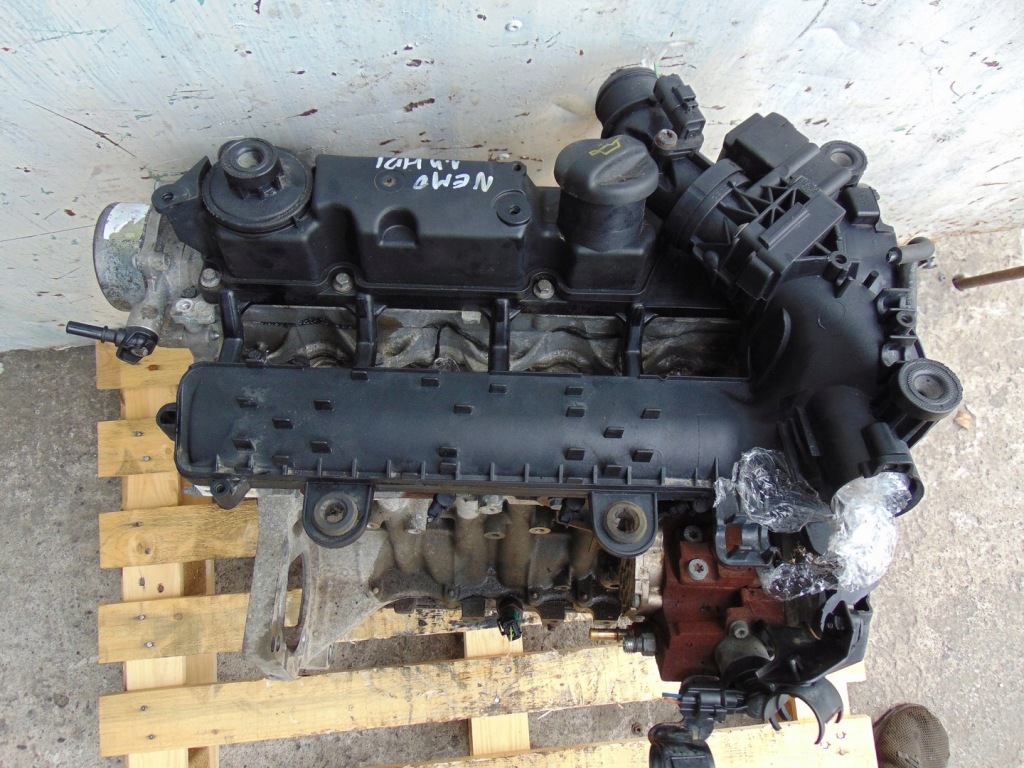 Двигун блок двигуна citroen nemo 1.4 hdi 8hs 10fdbn в Україні