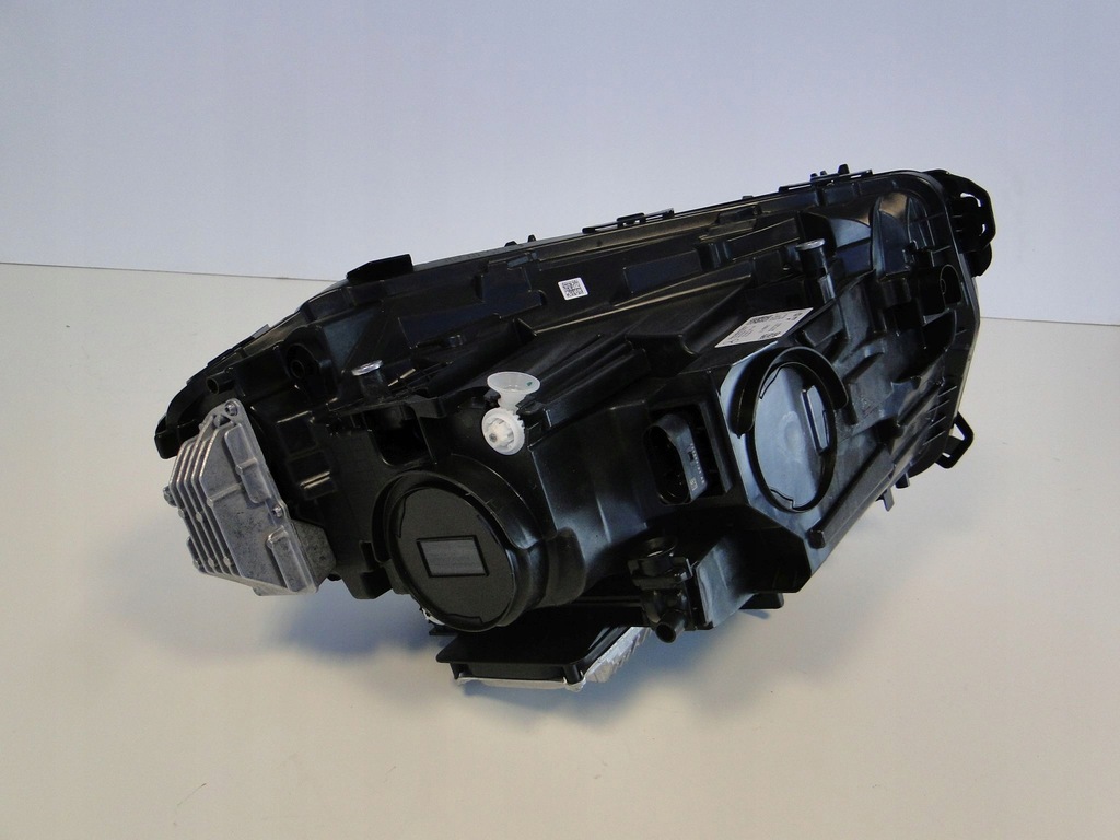 фото №8, Mercedes eqb x243 243 лампа передняя левая led