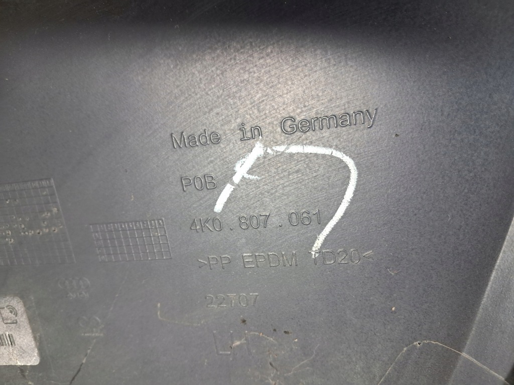 фото №7, Audi a6 c8 allroad молдинг бампера левый перед 4k0807061