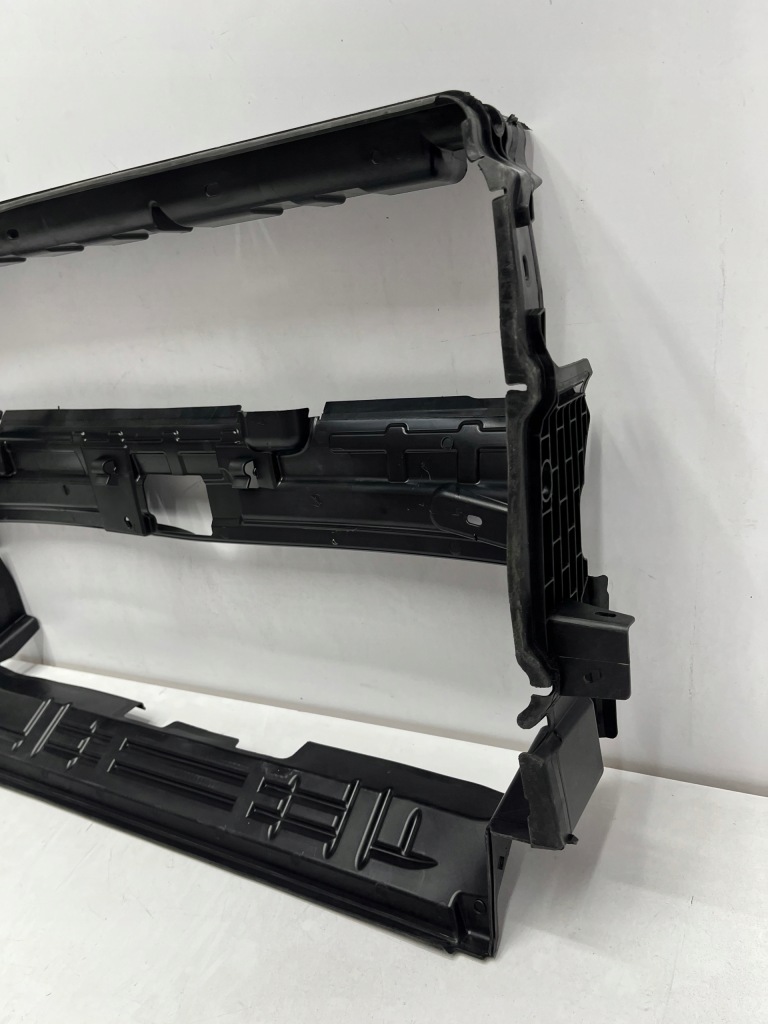 Купить Bmw 4 g26 корпус радиатора