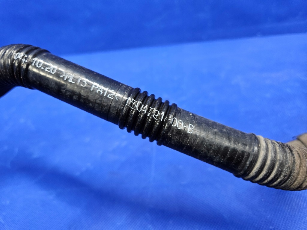 Tesla model y 3 рестайлінг  шланг патрубок радіатора трубка води 1504721-00-b оригінал Київ