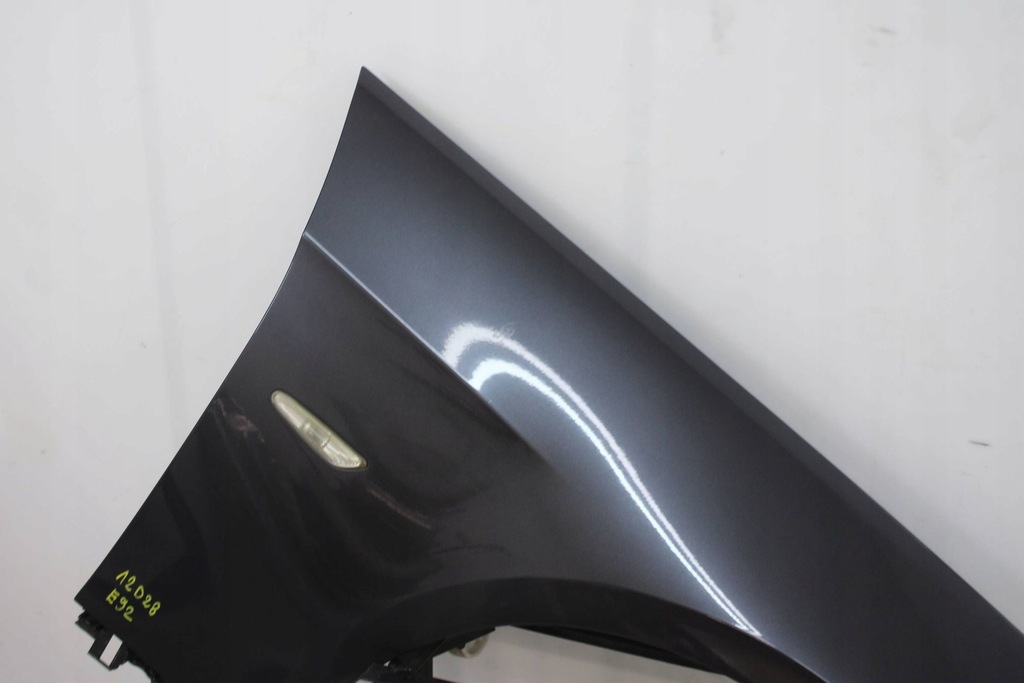 фото №6, Bmw 3 e92 e93 06r- крыло правый перед передний a22