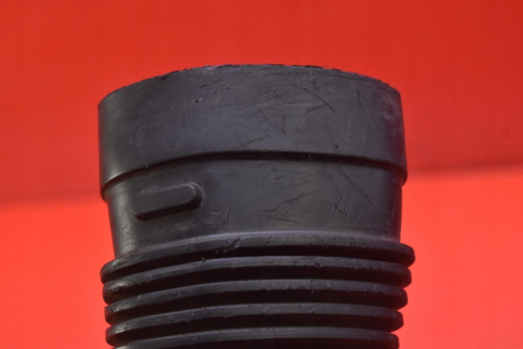 Купить Пабтрубок  шланг труба впуска 7577472 bmw f01 f02 4.4 v8 407 km 08-12