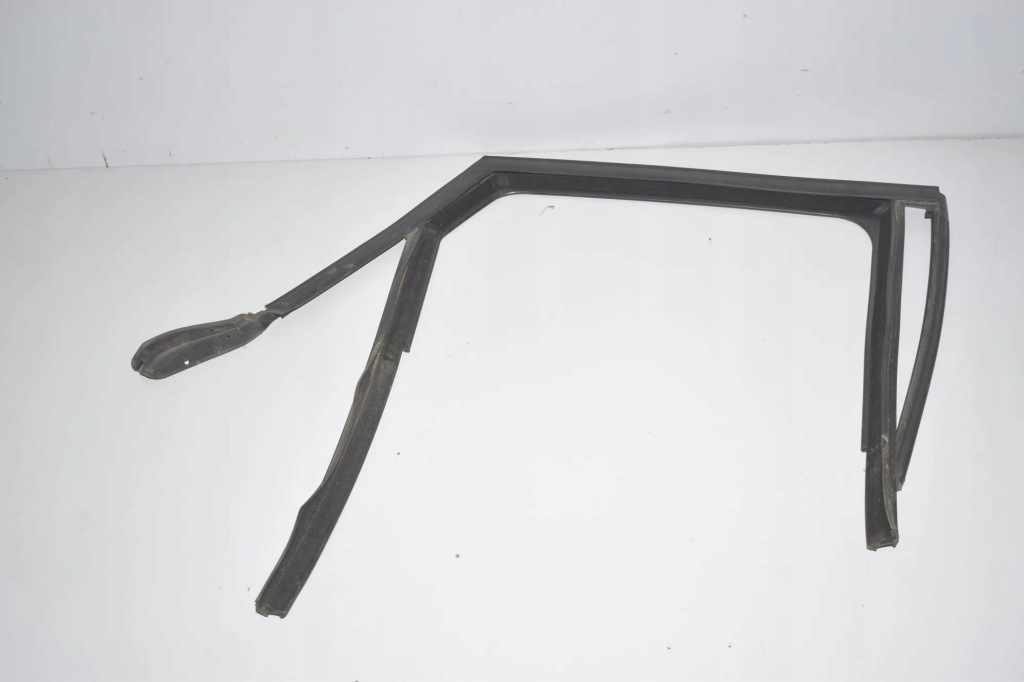 Купити Прокладка задніх правих двері bmw 2 active tourer f45 - 21835038