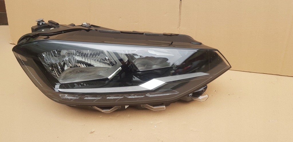 фото №1, Vw golf 7 sportsvan lift лампа передняя правая led