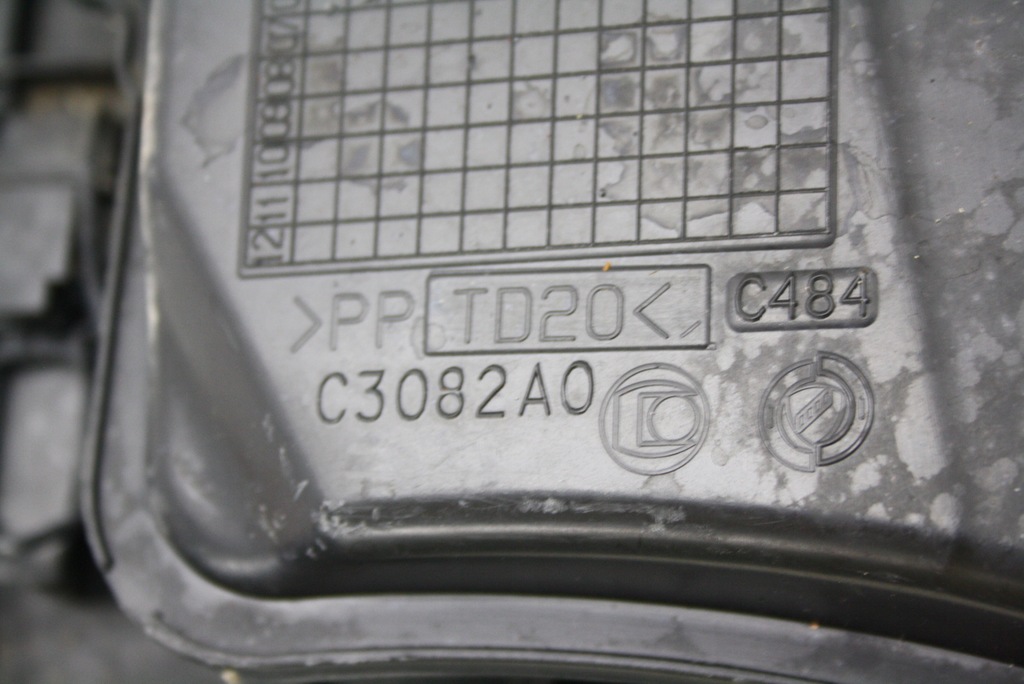 фото №11, Корпус фильтра воздуха alfa romeo gt 2,0 jts 46817771