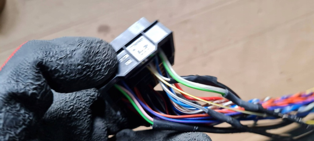 фото №10, Q3 83a штекер колодка радио 8x0035444 q5 q3 a6 a4 b9 q3 q7 4m