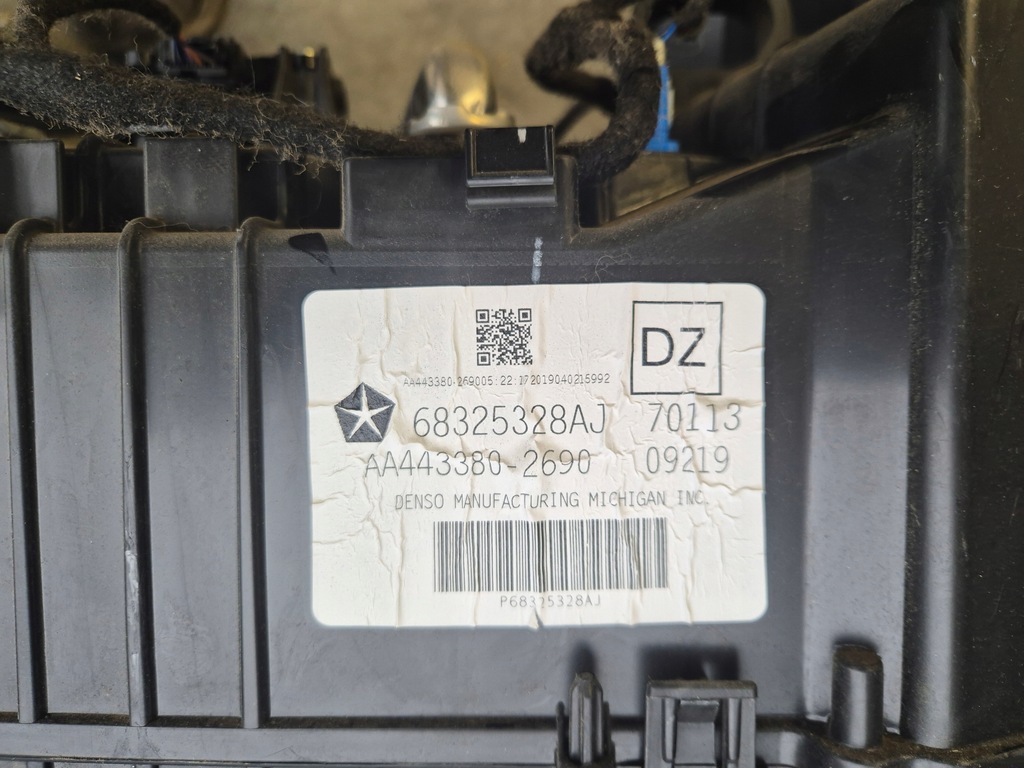 фото №9, Dodge ram v 19- обігрівач комплектна 68325328aj usa