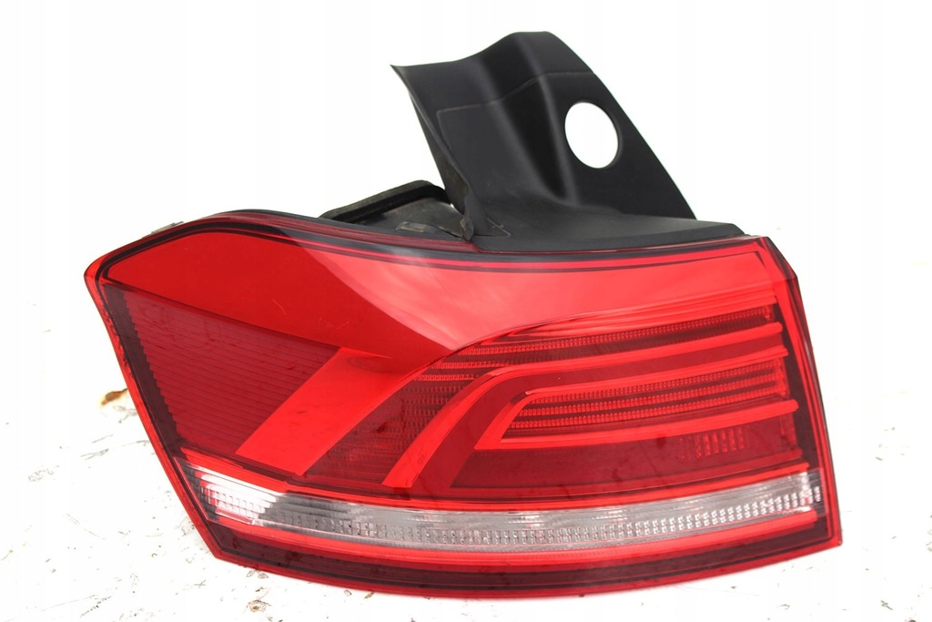 фото №14, Vw passat b8 kombi lc9a задняя бампер задний + крышка багажника багажника + лампы led kol