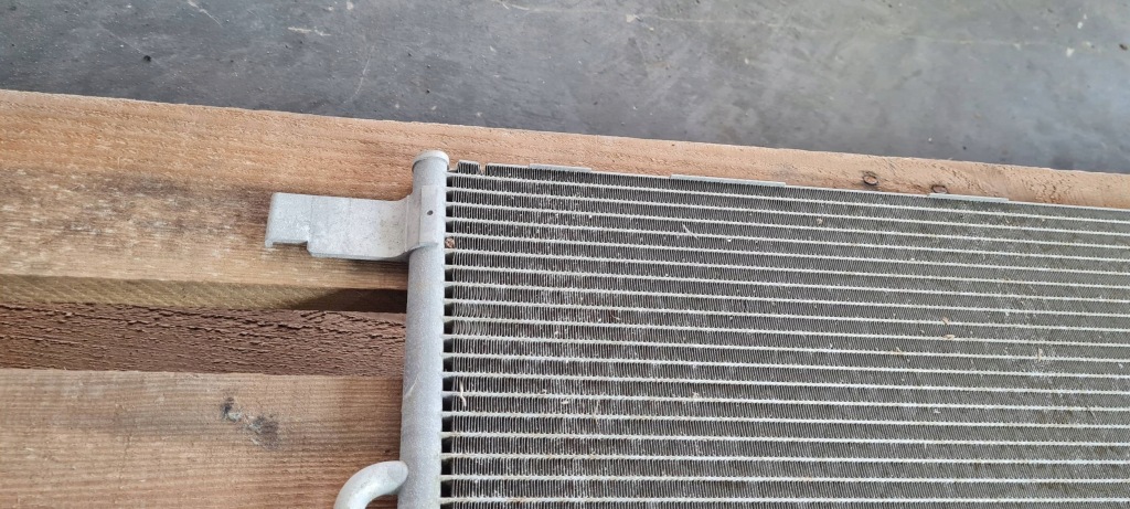 Q3 83a радиатор кондиционера оригинал  5q0816411ar vw tiguan с Разборки