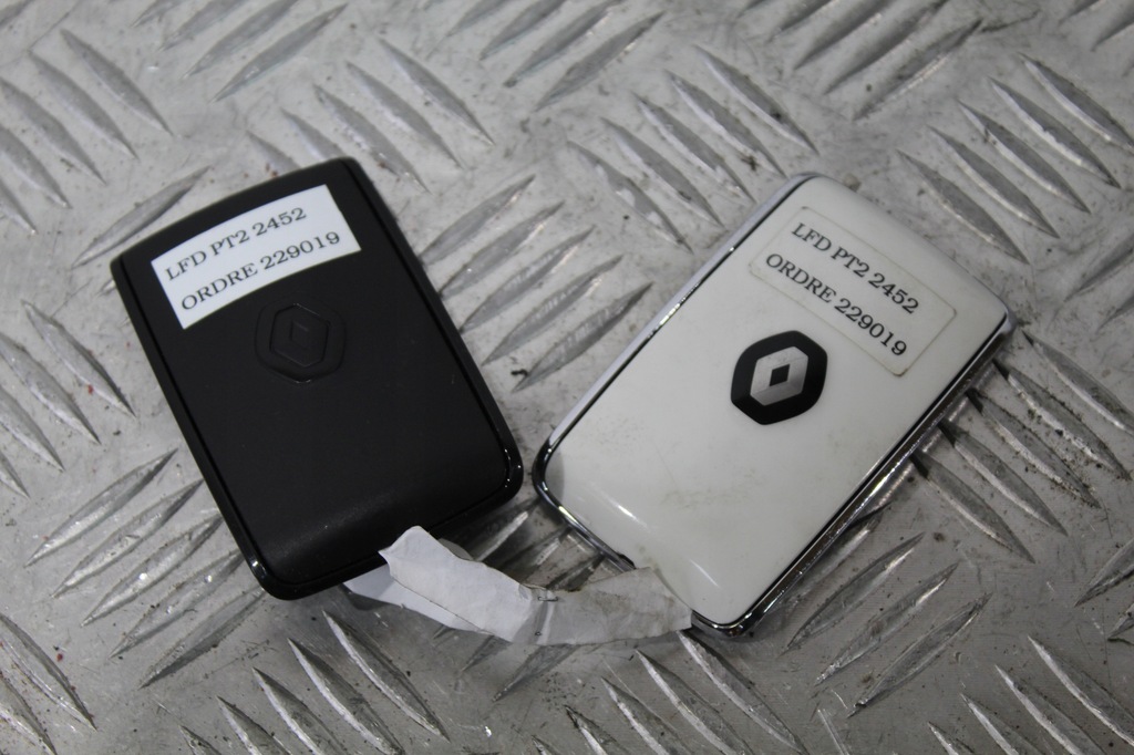 фото №1, Карти карта pilot брелоки ключі talisman