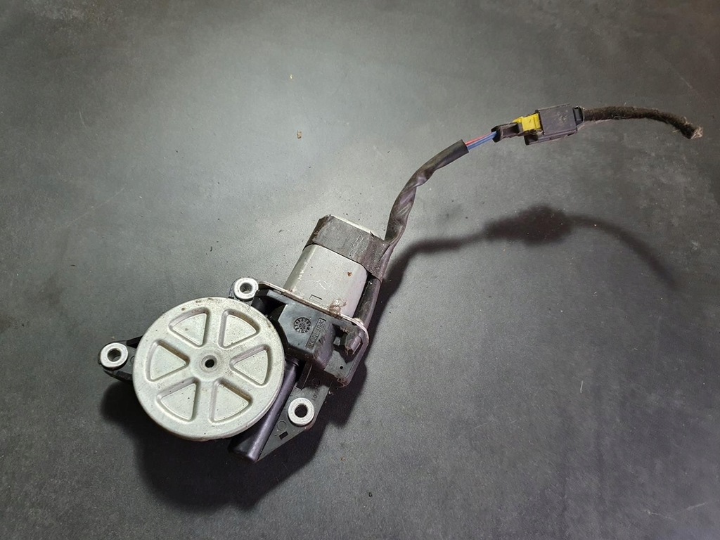 фото №13, Peugeot 207 моторчик люк панорами pbt-gf30 оригінал справний