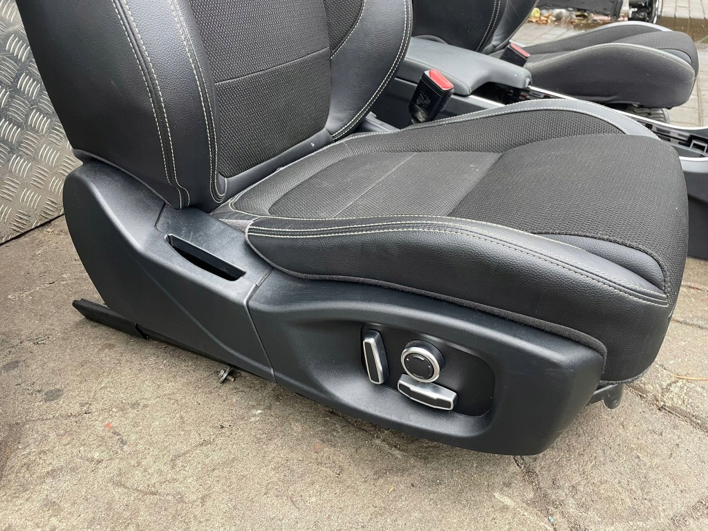 фото №8, Jaguar xf x260 r-sport сиденья сиденья полукожа eu. подогрев перед задняя