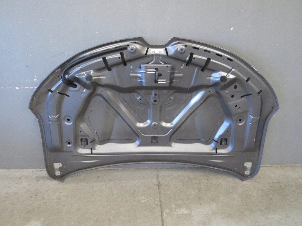 фото №8, Renault megane e-tech капот