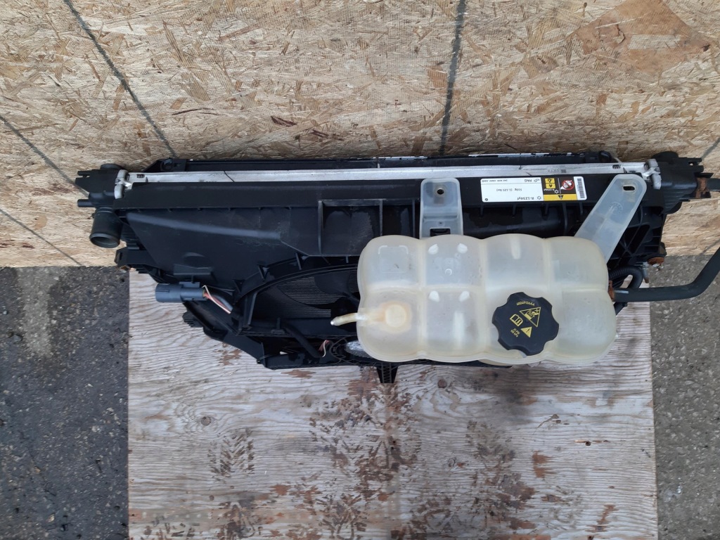 Радиатор вентилятор комплект dodge ram 3.0 дизель 14-19r в Украине