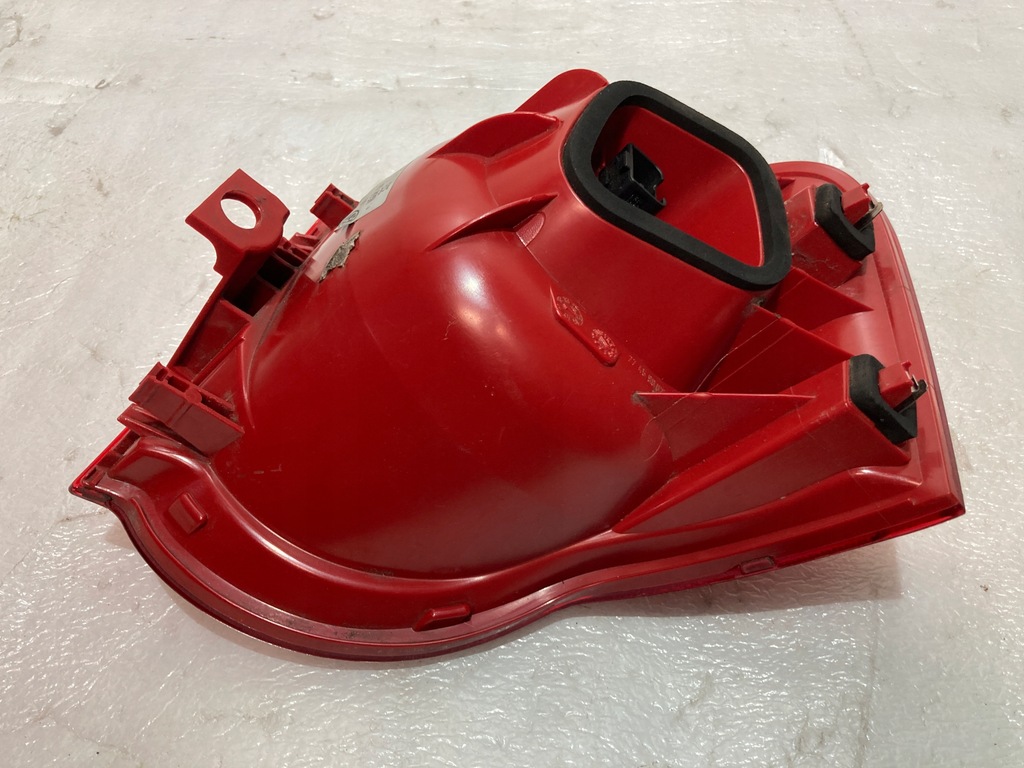 фото №11, Лампа левая задняя vw passat kombi 3c9