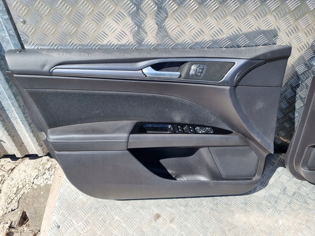 фото №3, Ford mondeo mk5 оббивка двері перед