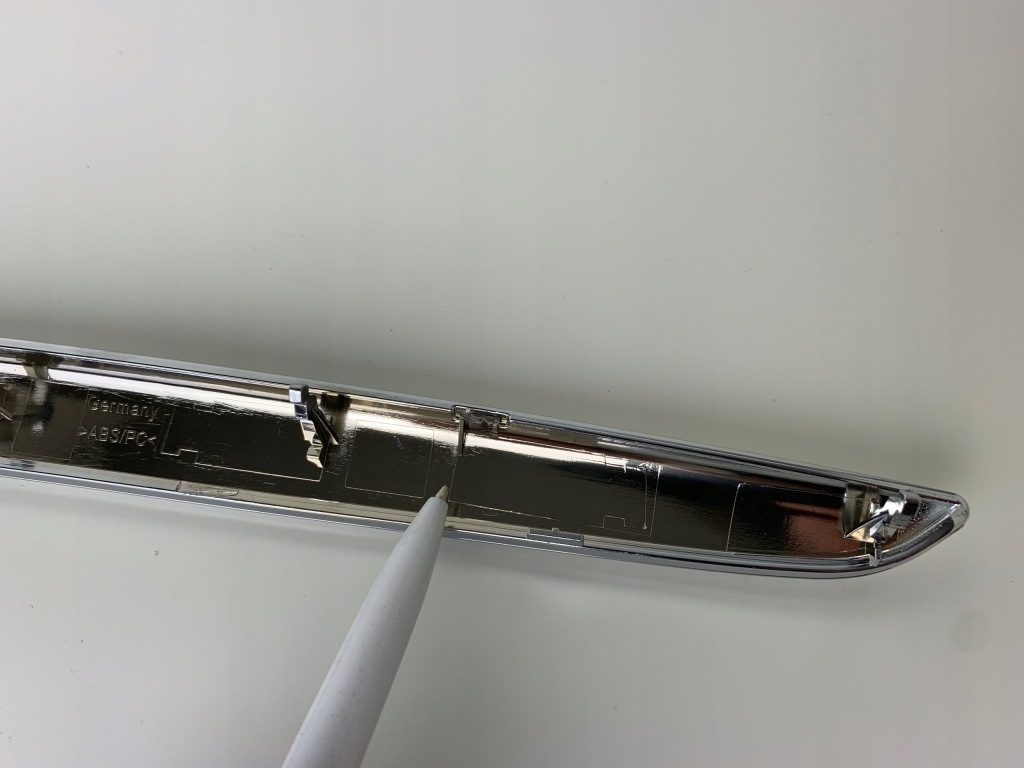 Хром dekor двері ліва перед mercedes a-klasa w176 в Україні