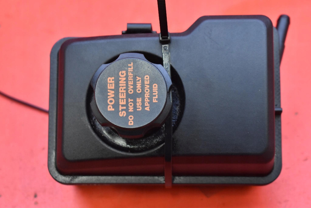 фото №5, Бачок усилителя 8671269 volvo xc90 1 i 2.5 t 210 km awd 02-06