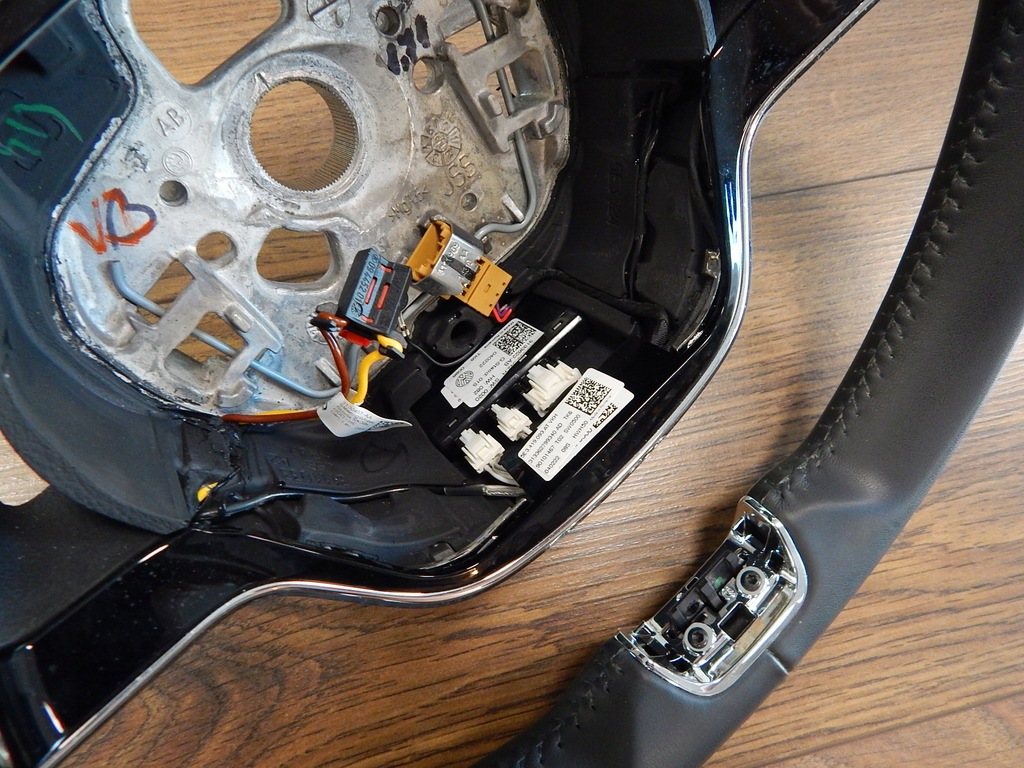 фото №9, Skoda karoq lift - воздуховод кожа подогрев с подогревом лепестки переключения oryg ładna