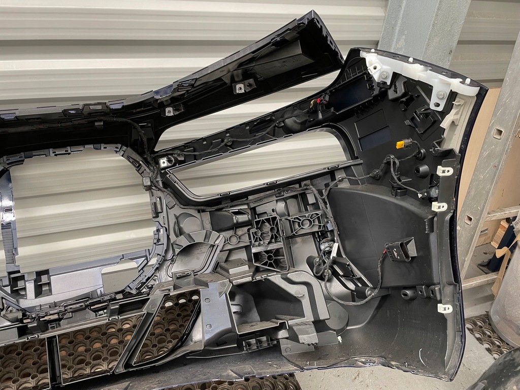 фото №7, Bmw g70 бампер перед m pak c3z 4 pdc