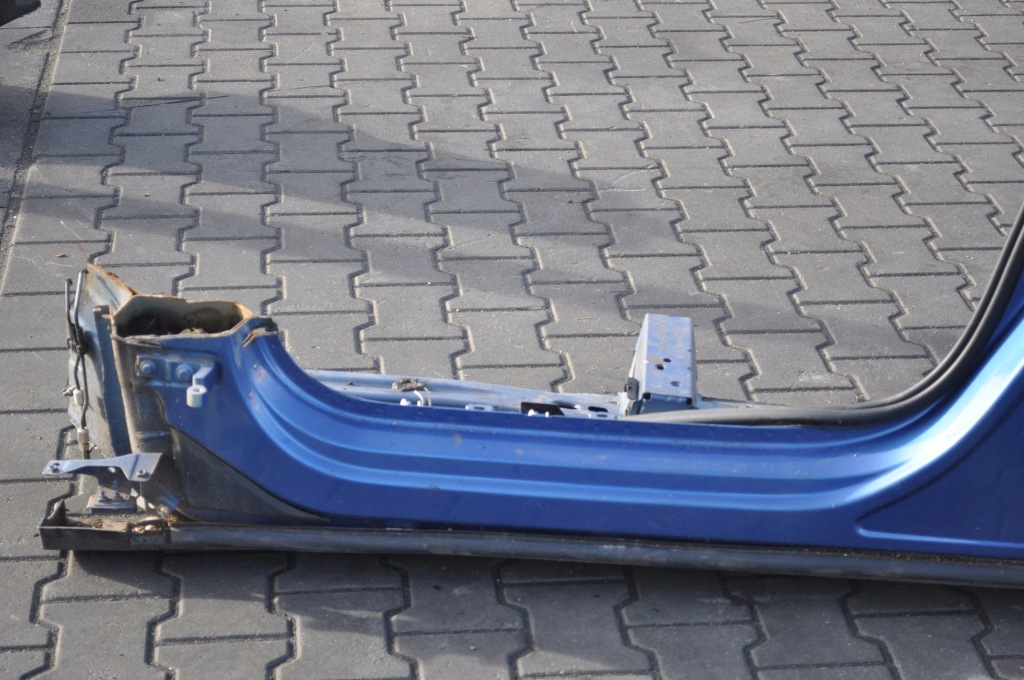 фото №2, Volvo xc60 ii блок двигателя средний порог левый