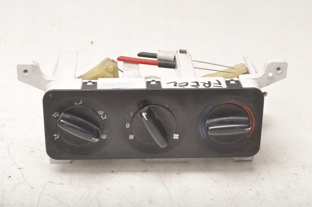 фото №1, Land rover freelander l314 панель обдув