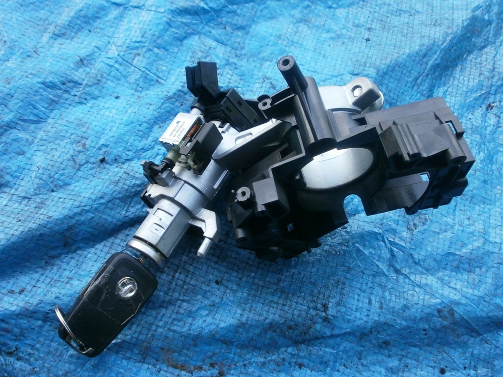 фото №1, Opel-części insignia a корпус замок запалювання ключ