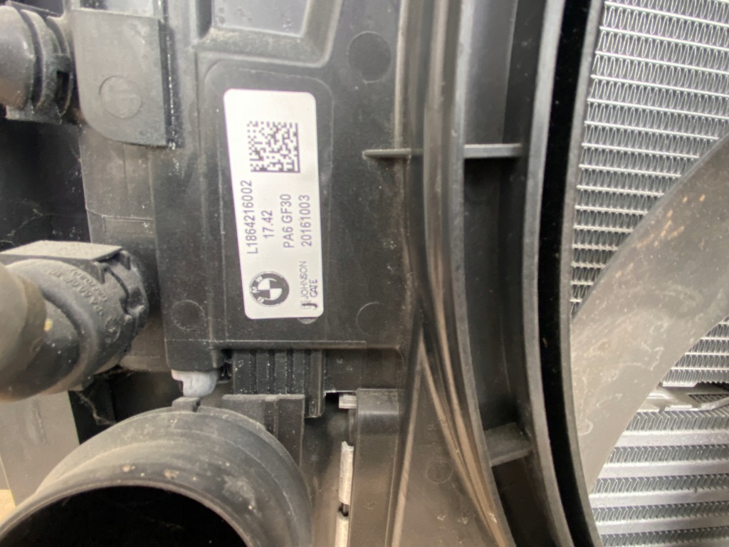 Купити Bmw 5 f10 f11 5 gt f07 радіатор води вентилятор комплект радіатор 2.8i америка