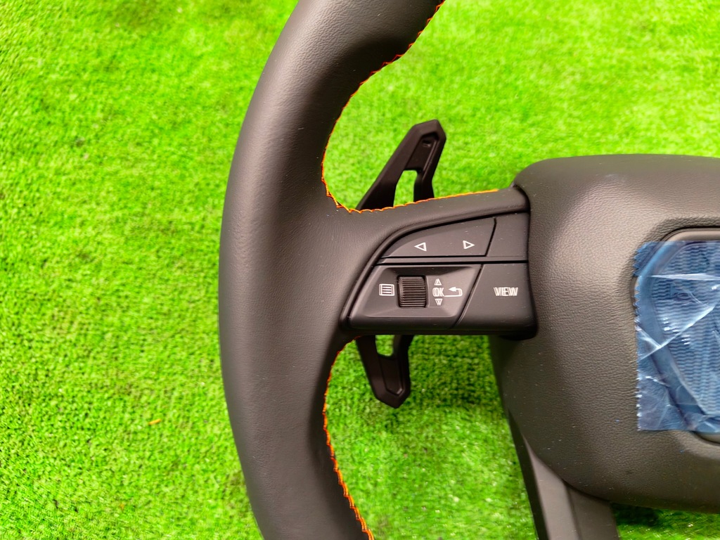 фото №5, Lamborghini urus воздуховод лепестки переключения czerwona nić