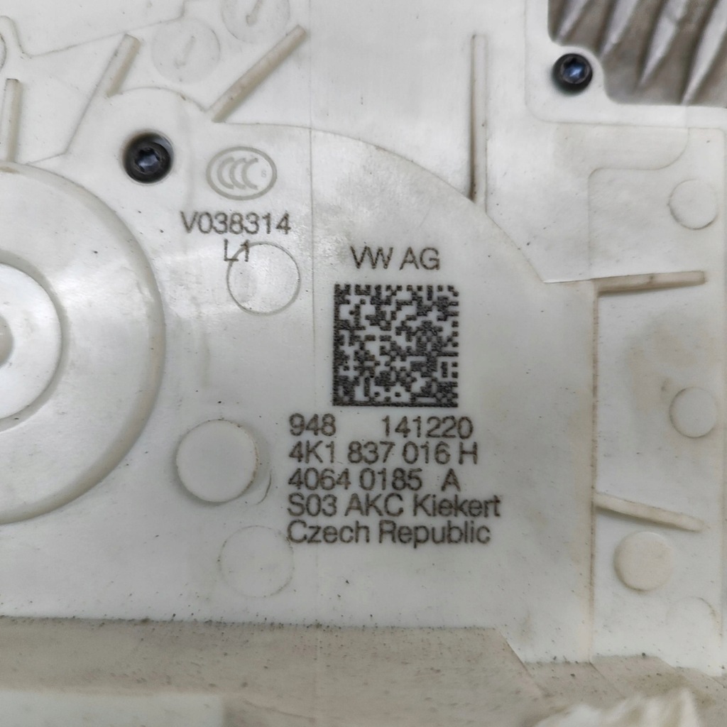 фото №8, Audi e-tron gt 2022 правая сторона замок дверь передних