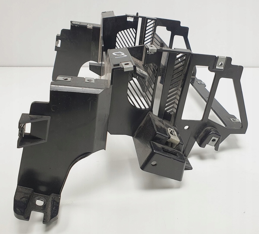 фото №3, Каркас рамка консоли радио discovery sport l550