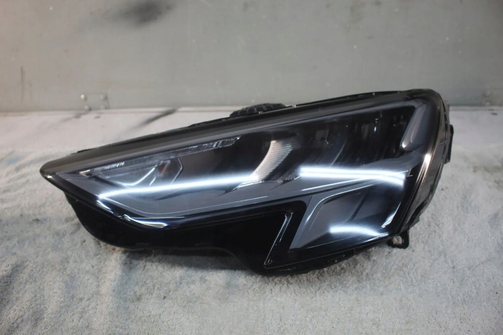 фото №1, Лампа левая перед передняя audi a3 8y 8y0941011 full led
