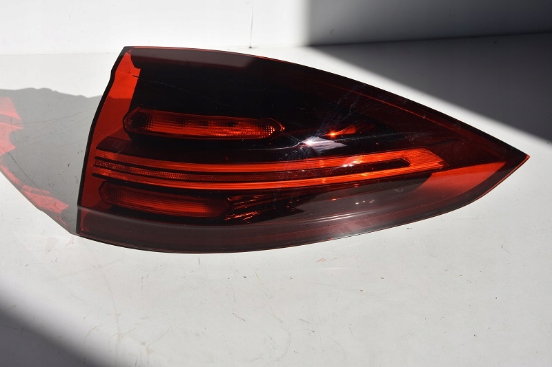 фото №1, Porsche cayenne 7p lift лампа задняя