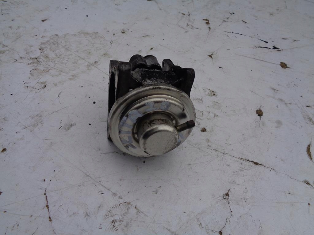 фото №1, Клапан egr 038129637d volkswagen jetta 2.0 tdi