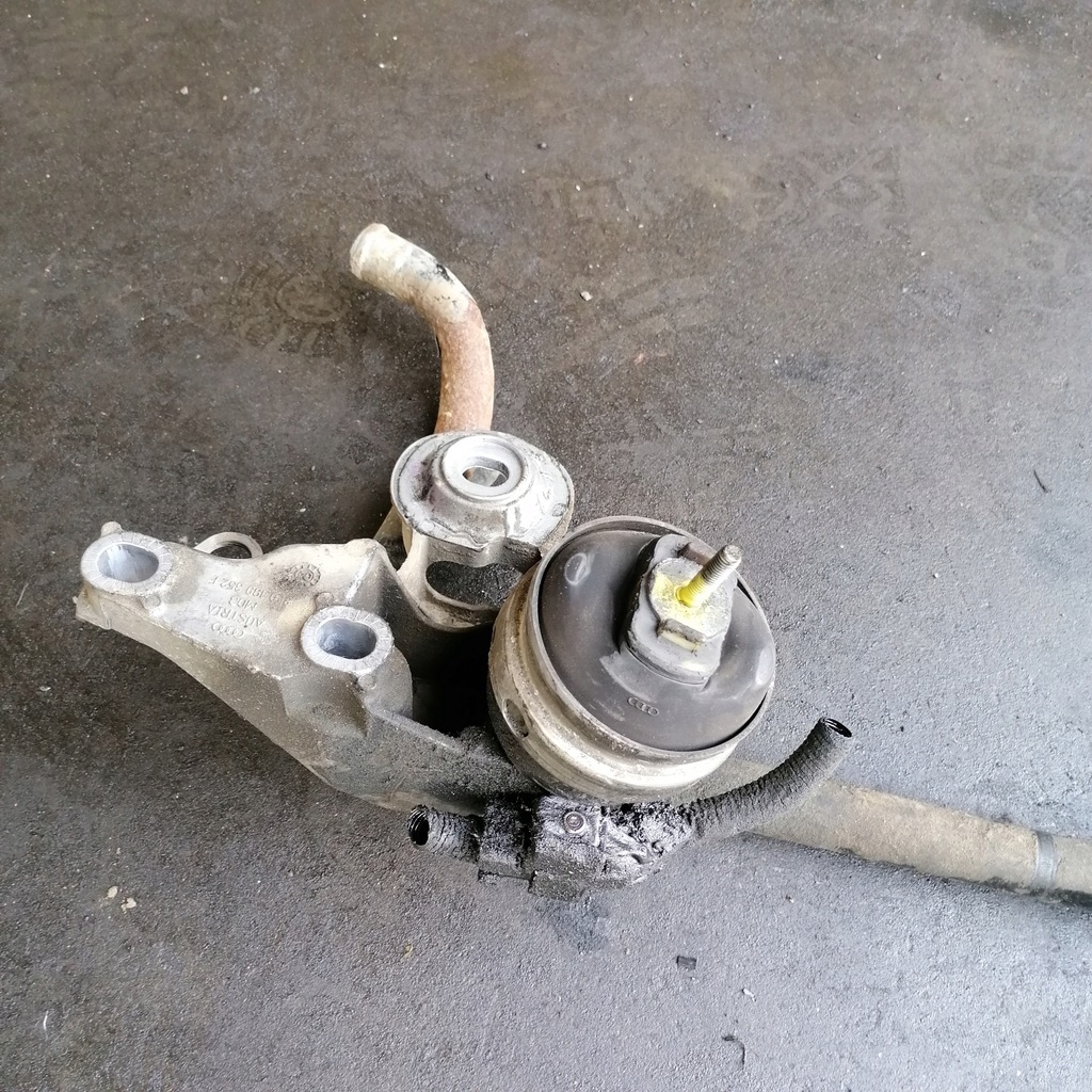 фото №5, A4 b6 1.9tdi тяга стабилизирующий кронштейн двигателя