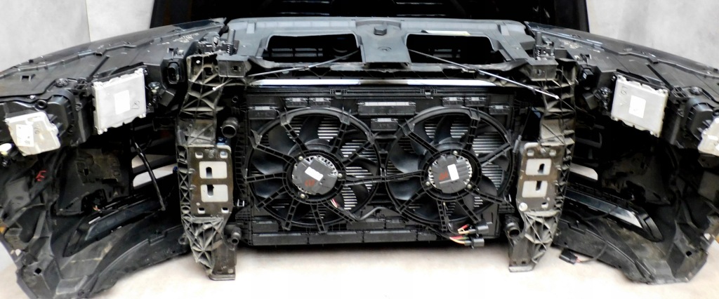 Audi q7 4m s line перед бампер фари капот ремінь крила full led Оригінал