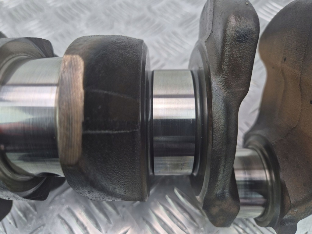 Wał колінчастий bmw x5 e70 xdrive 30d 7792608 m57d30 306d3 Оригінал