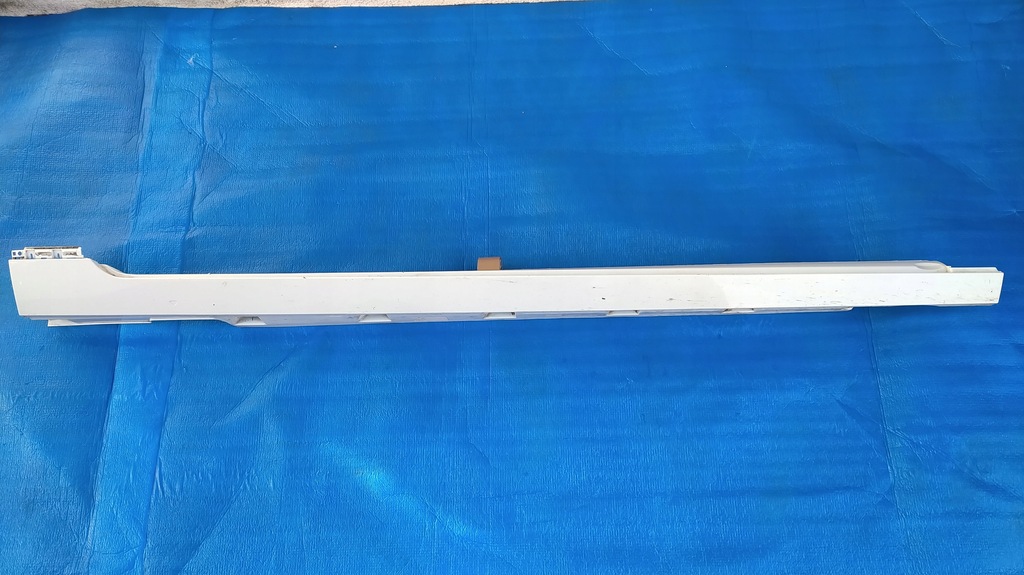 фото №1, Молдинг поріг права поріг правий vw passat b8 3g0