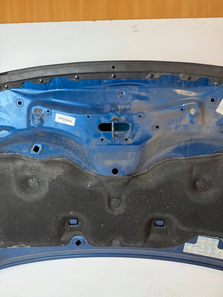 Капот крышка двигателя honda insight в Украине