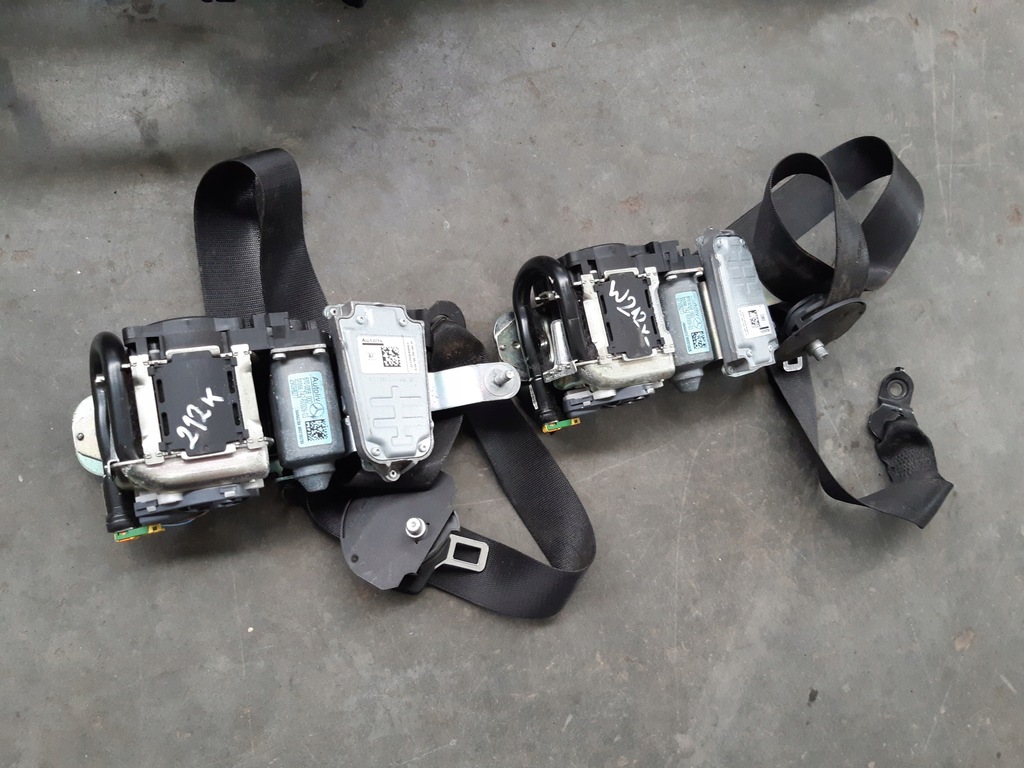 фото №6, Приборная панель консоль подушки безопасности датчик ремни kpl mercedes w212