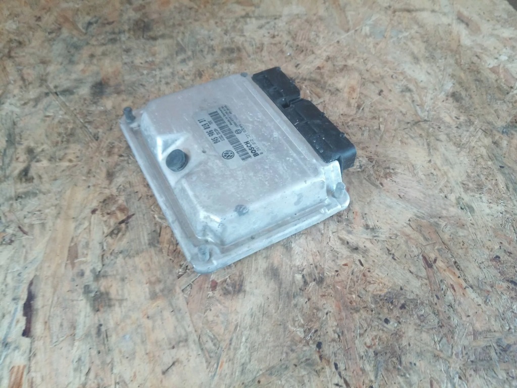 Купити Блок керування двигуна seat ibiza 2 1.4tdi 045906019bt