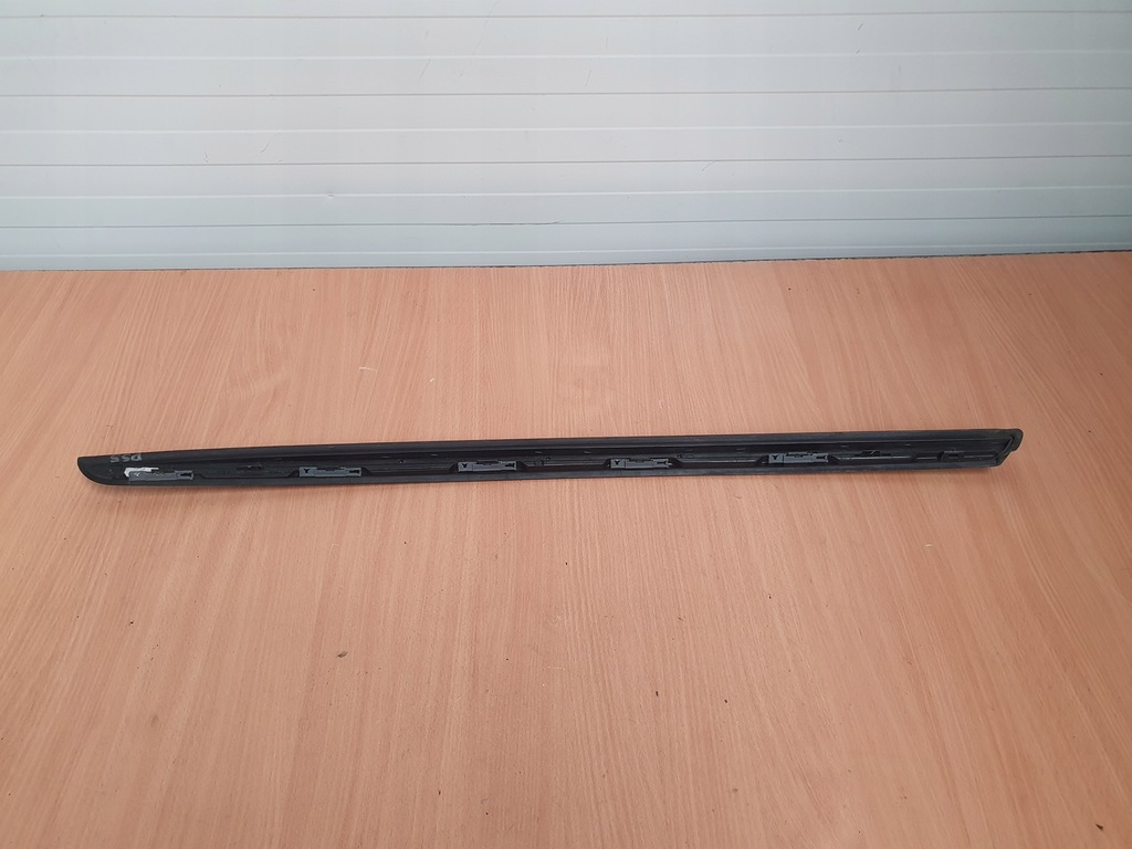 фото №13, Молдинг стекло перед стойка citroen ds5